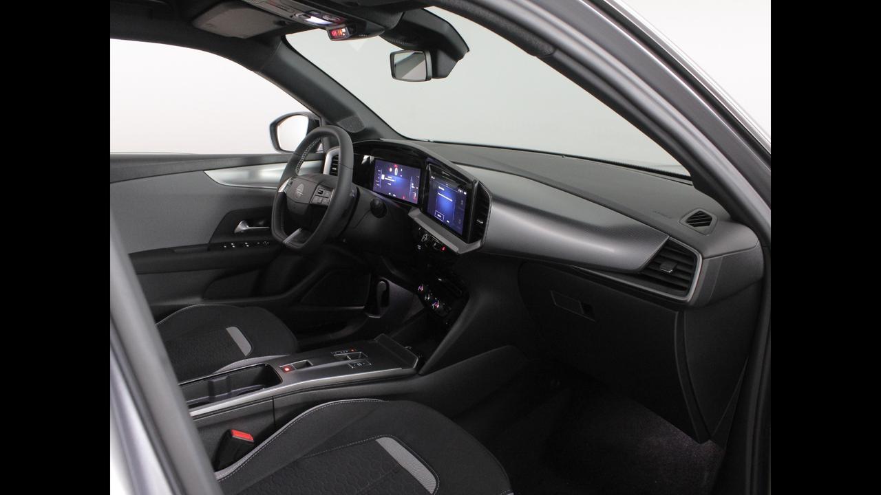 OPEL MOKKA Edition Hybrid 145cv DCT6