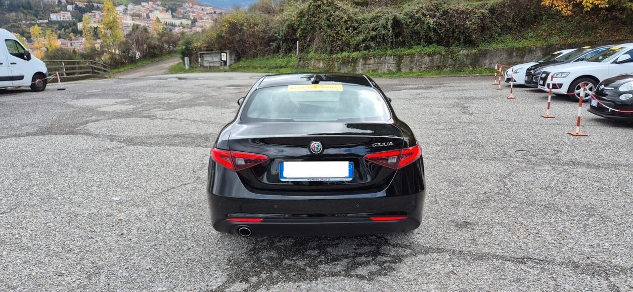 Alfa Romeo Giulia 2.2 Mj 150CV Bus.-km82.000-2017