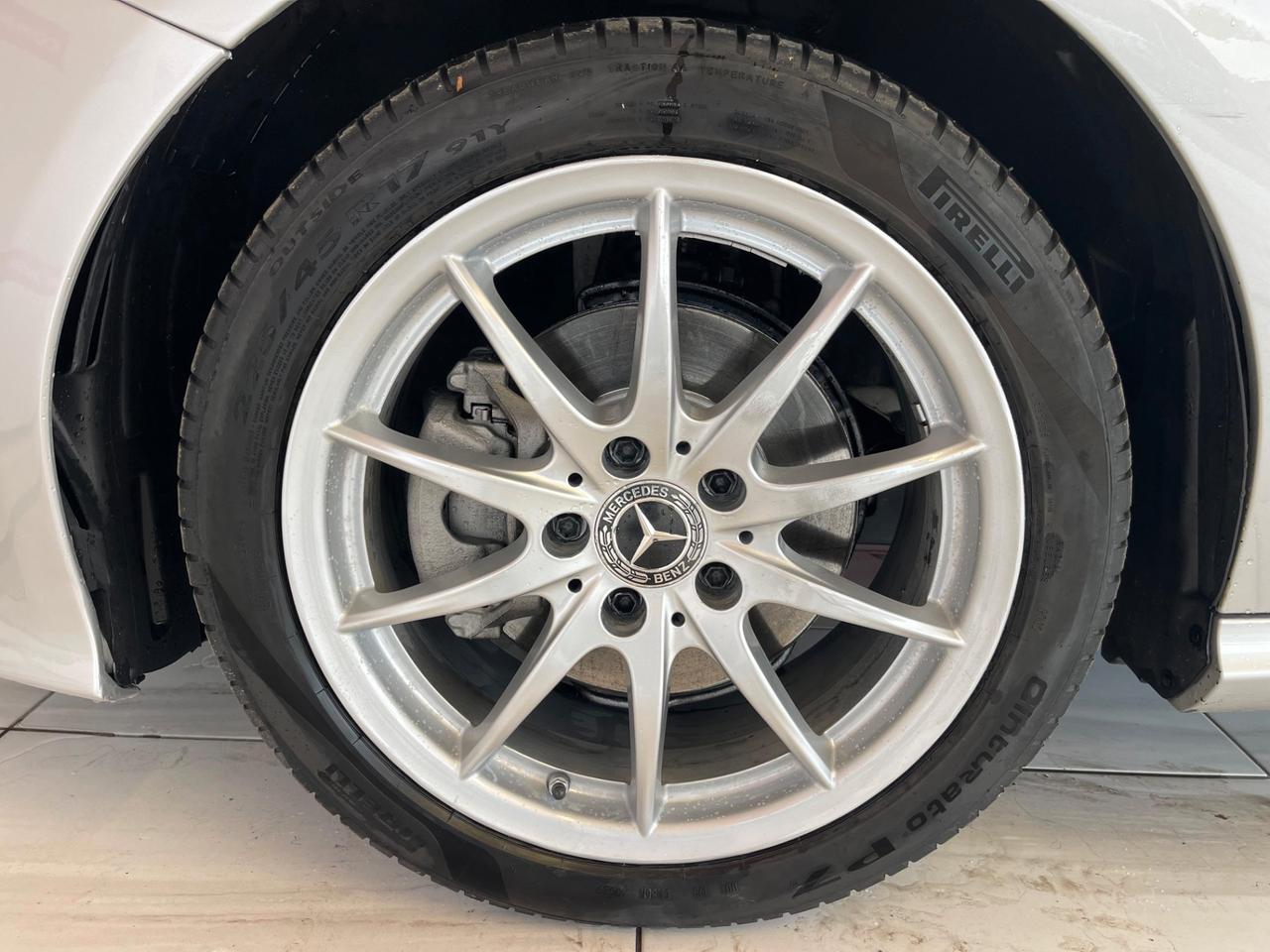 MERCEDES Classe B (T246/242) B 200 d Automatic ...