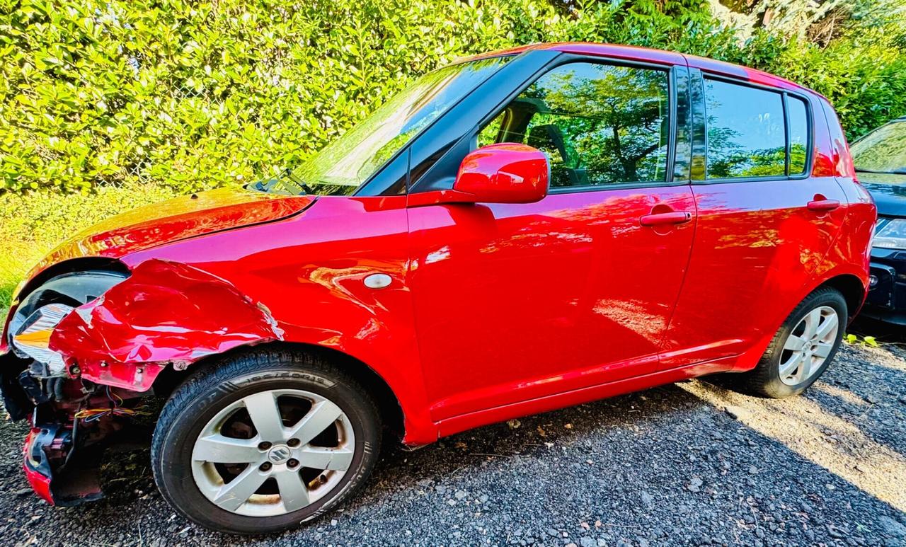Suzuki Swift 1.3 DDiS 75CV 5p. GL Safety INCIDENTATA