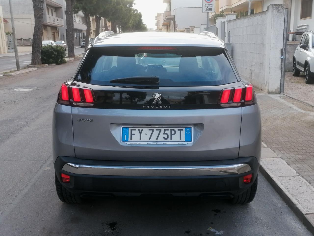 Peugeot 3008 BlueHDi 130 EAT8 *Allure FULL OPTIONAL*