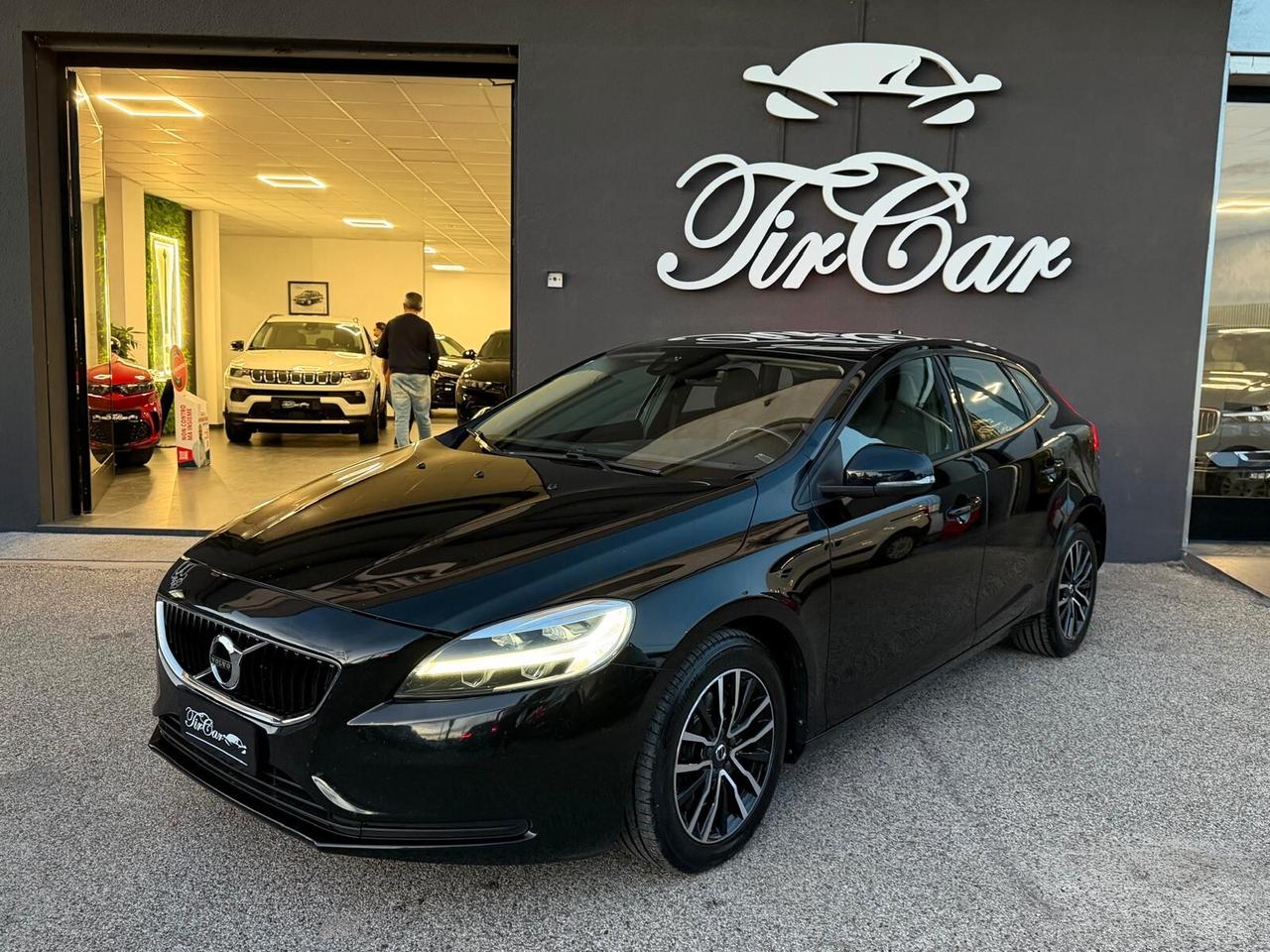 VOLVO V40 2.0 D2 GEARTRONIC 120CV PELLE NAVI CAM ANNO 2019