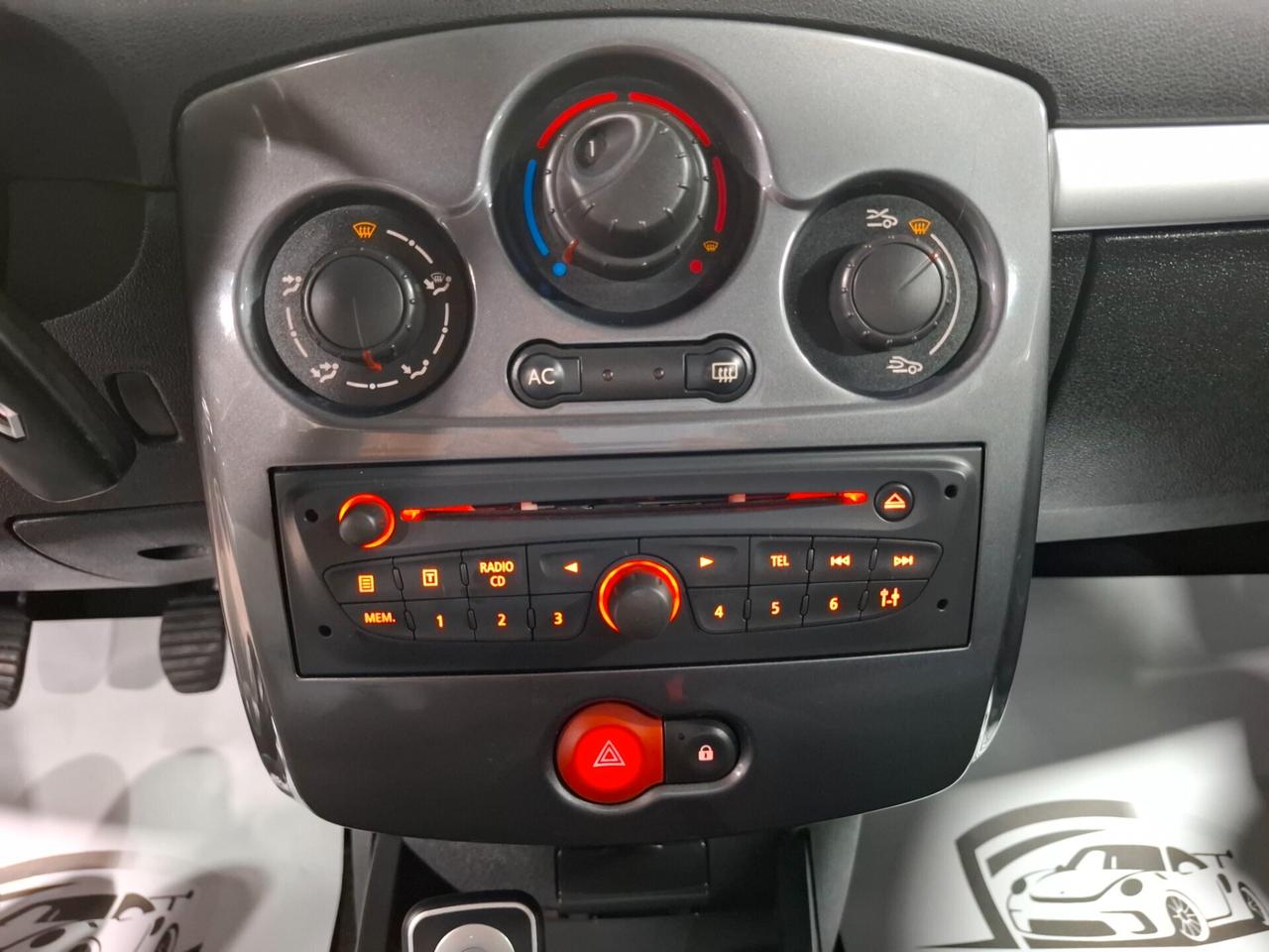 Renault Clio 1.2 benzina"20 TH" Neopatentato