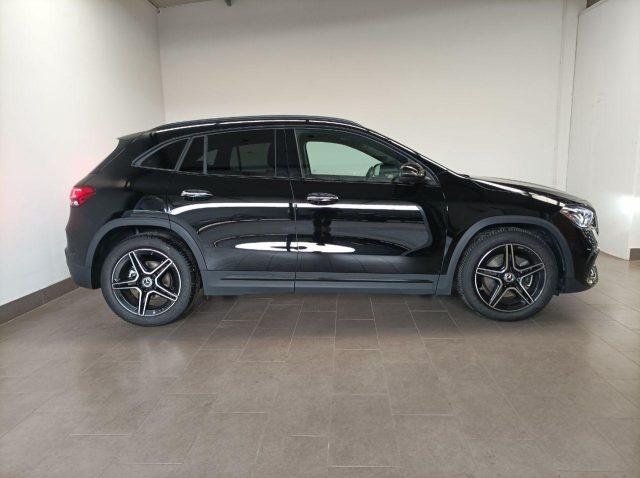 MERCEDES-BENZ GLA 200 d Automatic Premium AMG LINE