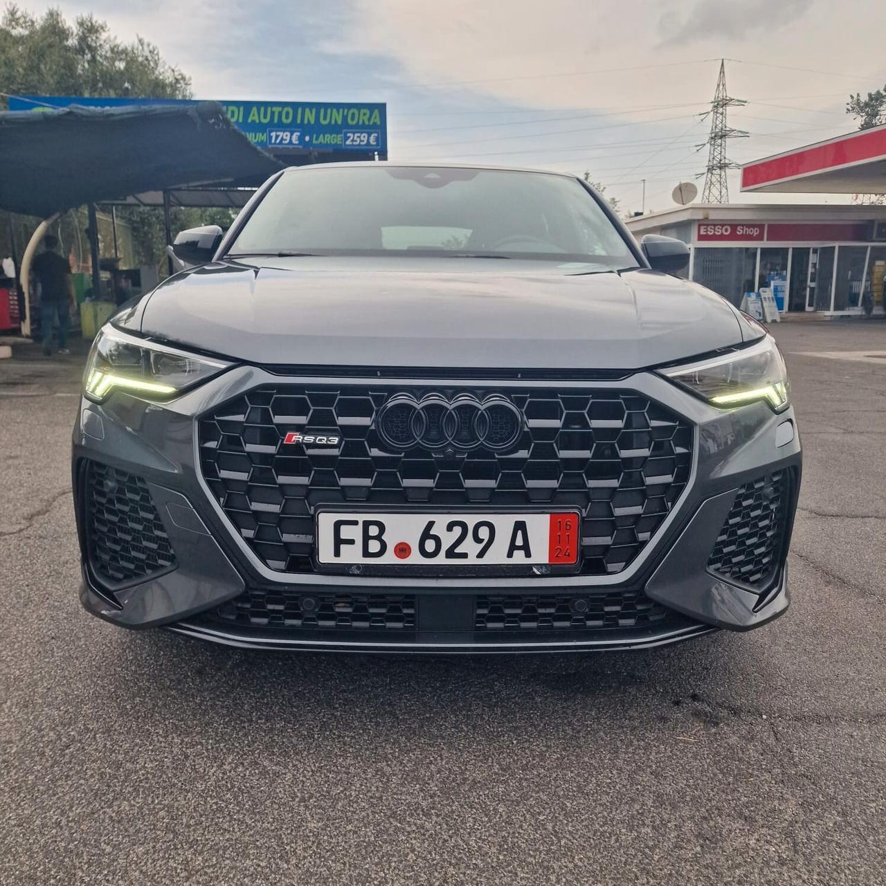 Audi Q3 40 TFSI quattro S tronic Business