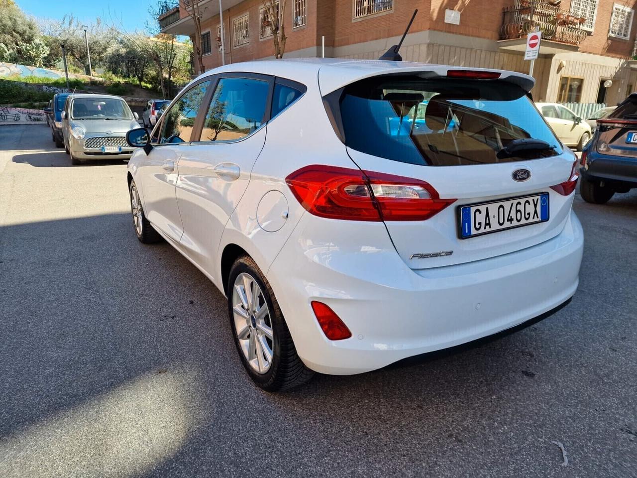 Ford Fiesta 75 CV GPL 5 porte Titanium ok neopatentati