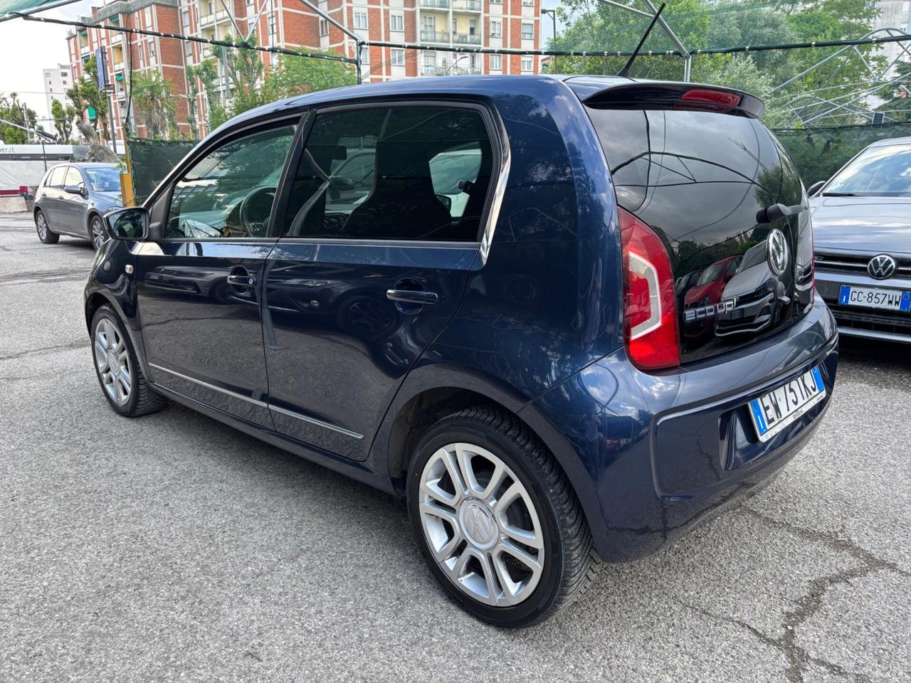Volkswagen up! 1.0 5p. highline METANO OK NEOPATENTATI