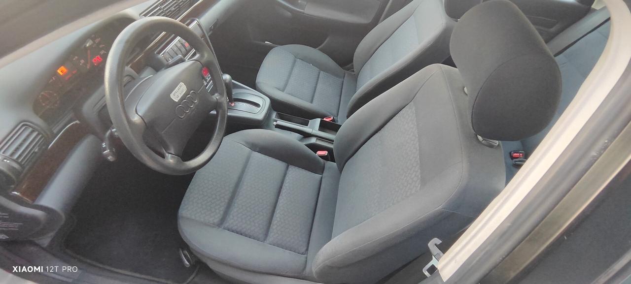 Audi A4 1.800 125cv (EPOCA-AUTOMATICA)