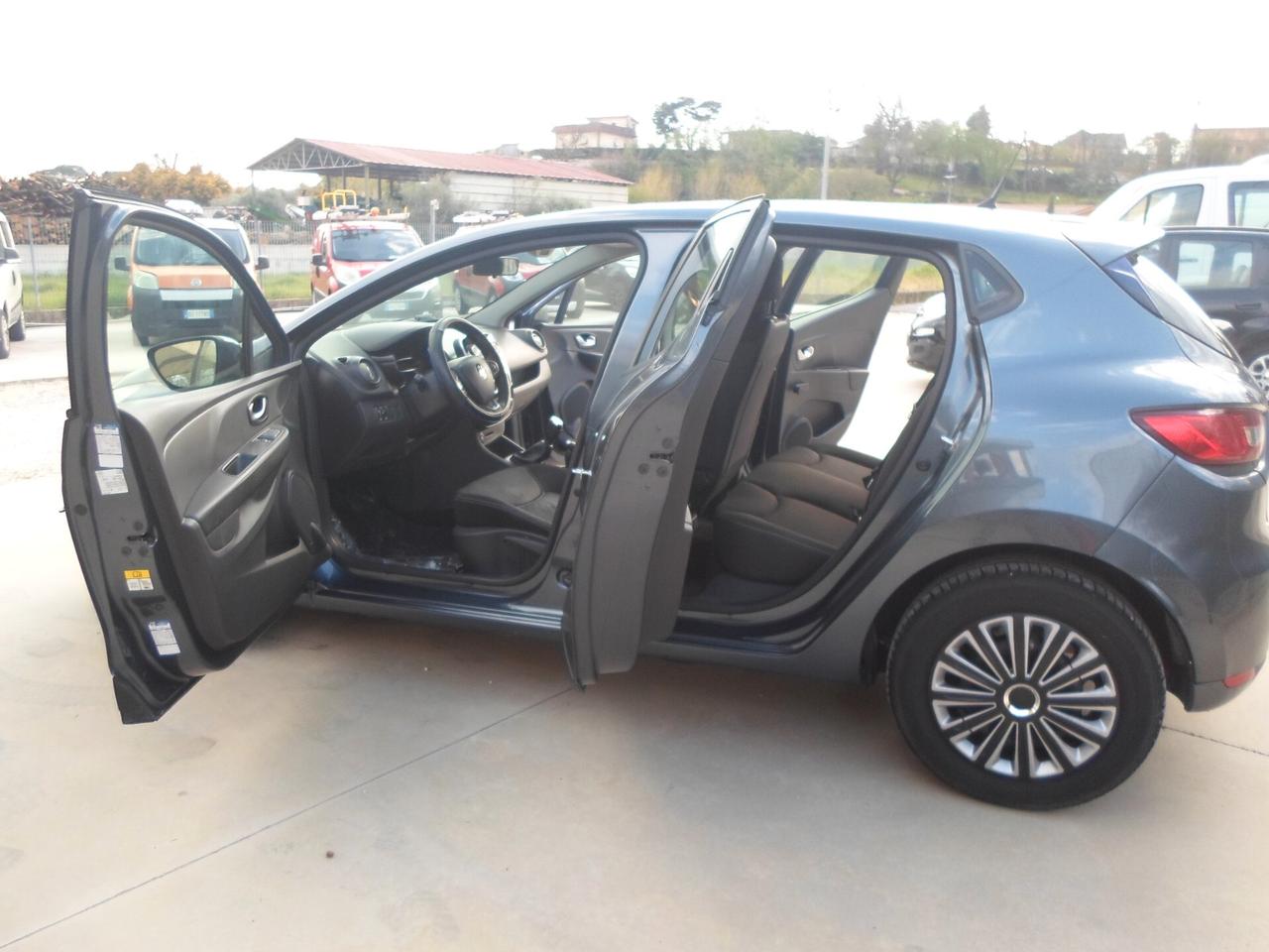 Renault Clio 1.2 75CV 5 porte Intens