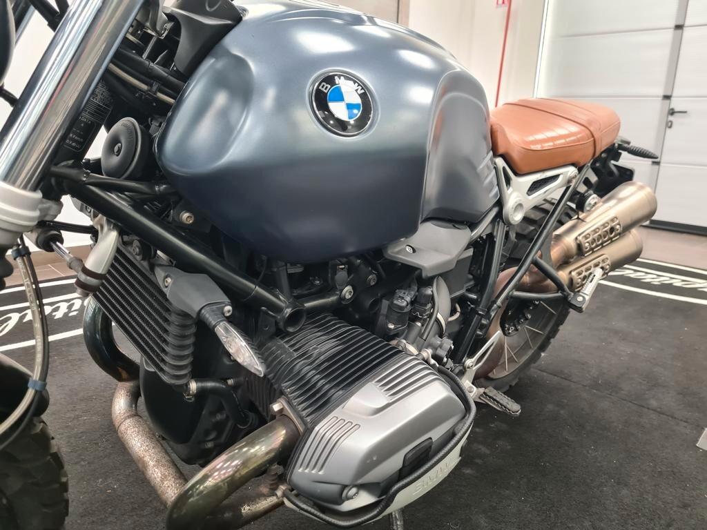 BMW R NINE T