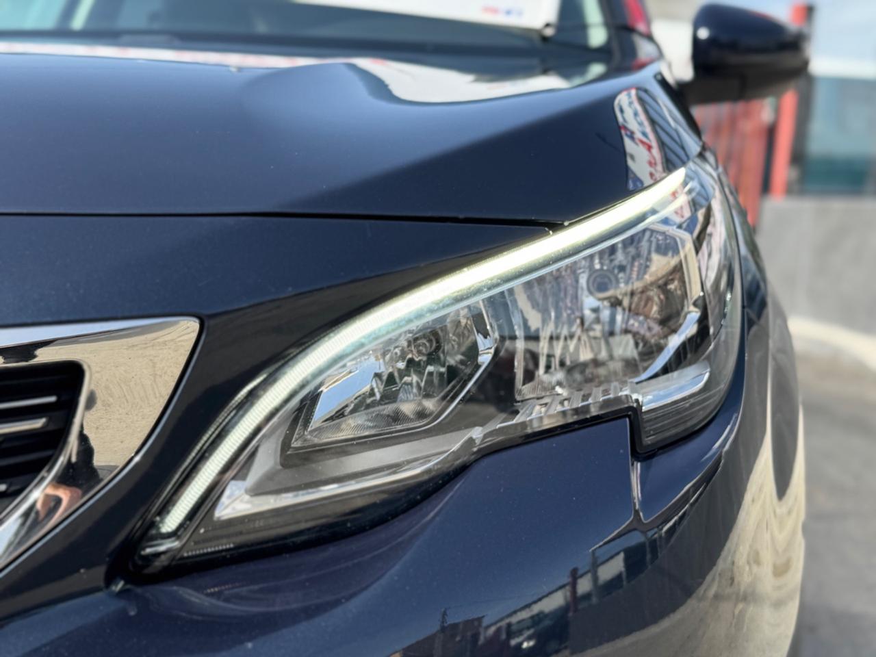 PEUGEOT 5008 1.6 BLUEHDI 120 CV EAT6 ALLURE 7 POSTI