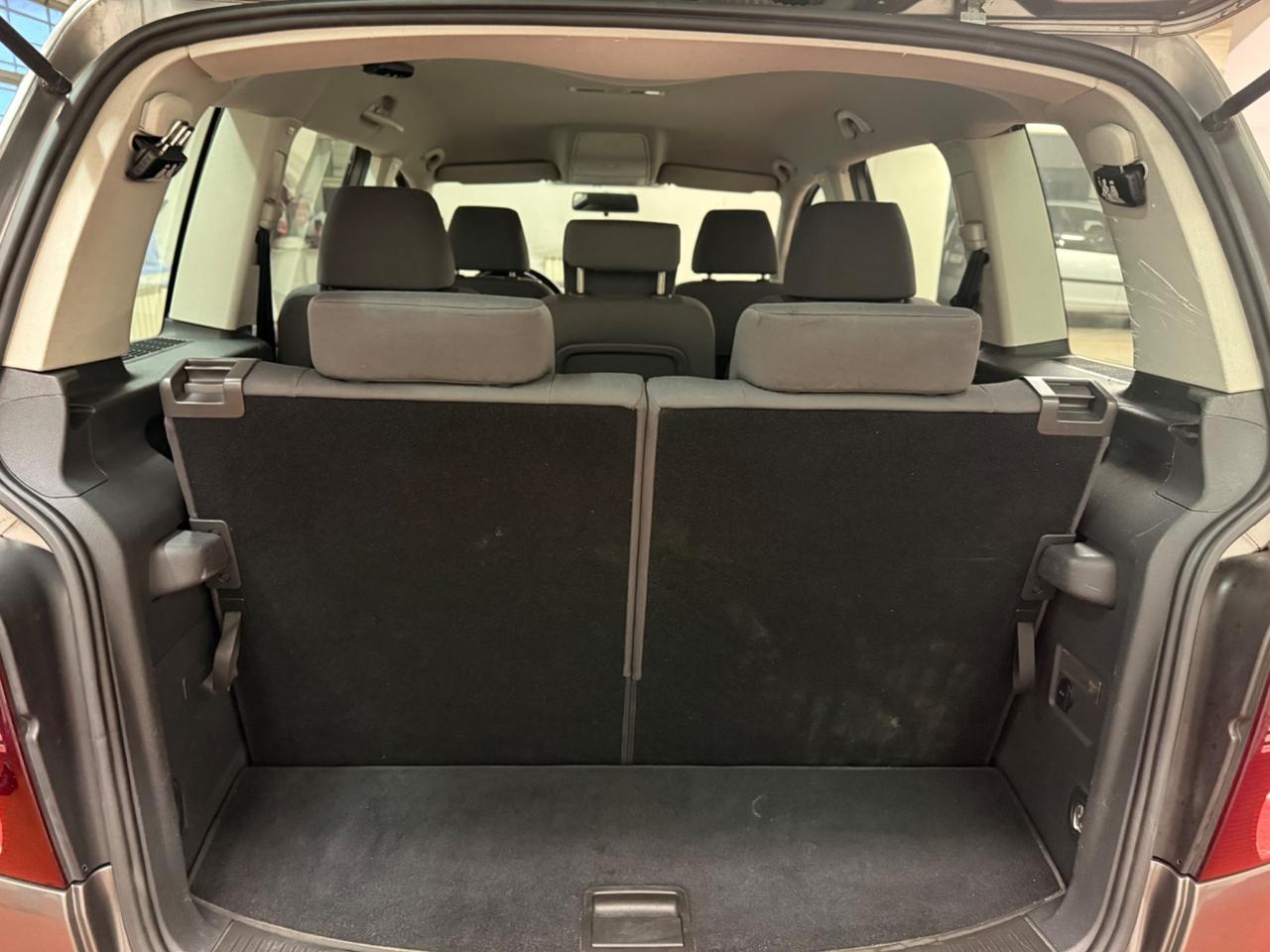 Volkswagen Touran 1.9 TDI 105CV DPF Highline DSG