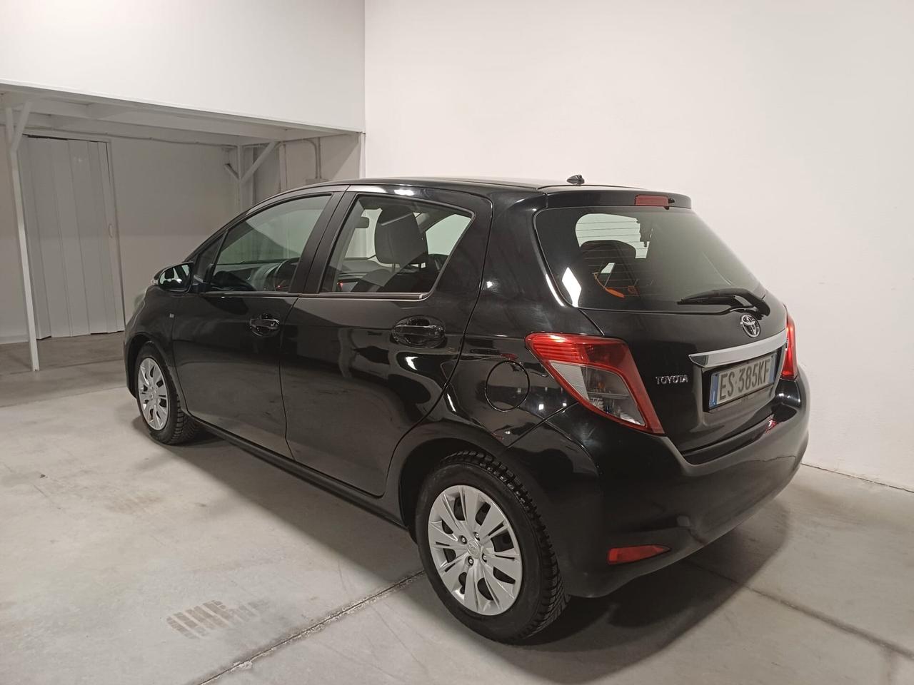 Toyota Yaris 1.4 D-4D 5 porte Lounge