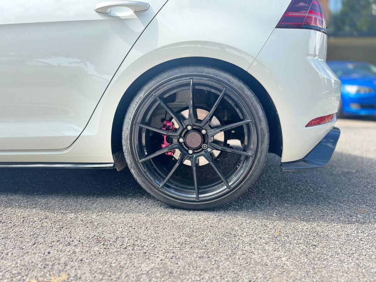 Volkswagen Golf 1.5 tsi Sport 150cv dsg