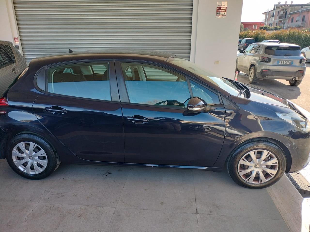 Peugeot 208 PureTech 1.2 5 porte Active