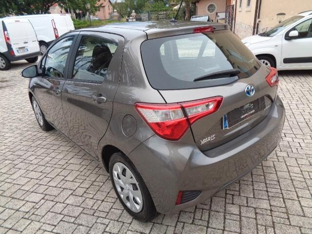 Toyota Yaris 1.5 Hybrid 5 porte Business