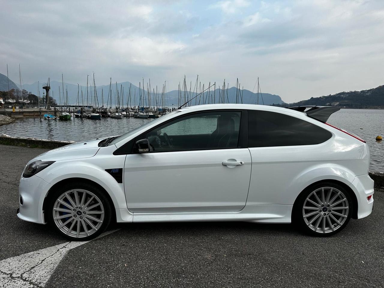 Ford Focus 2.5T (305CV) 3p. RS