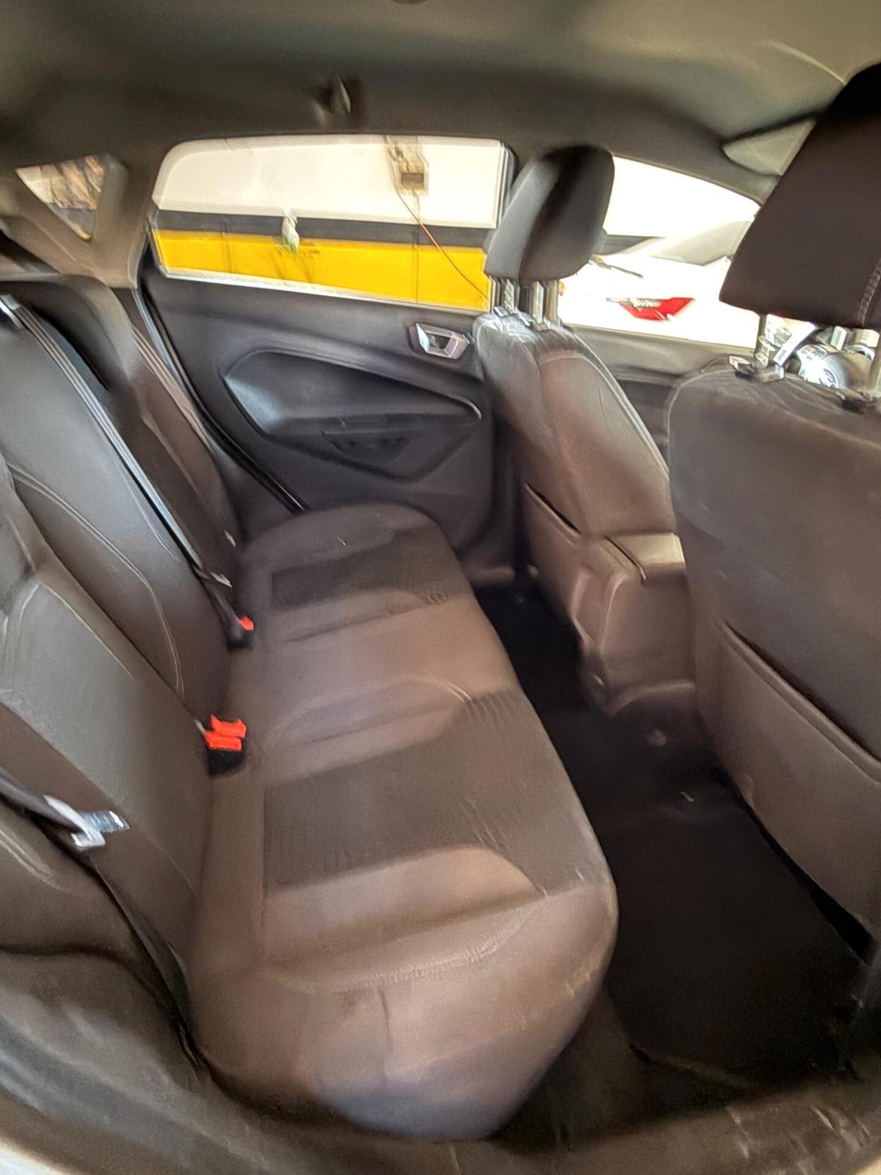 Ford Fiesta 1.4 5 porte Bz.- GPL
