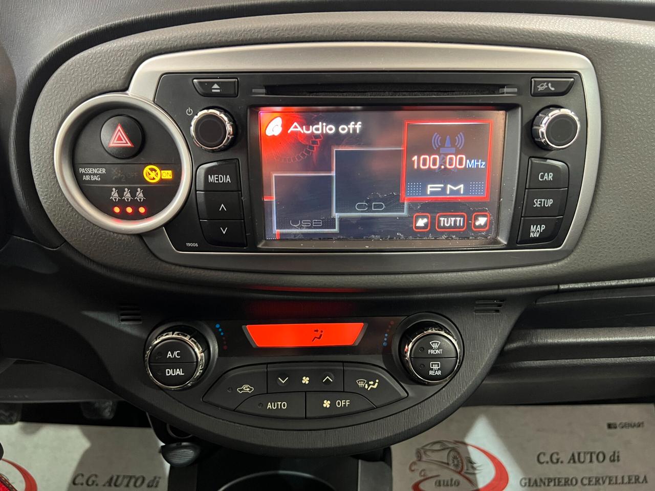 Toyota Yaris 1.0 69 CV - LOUNGE - 2014