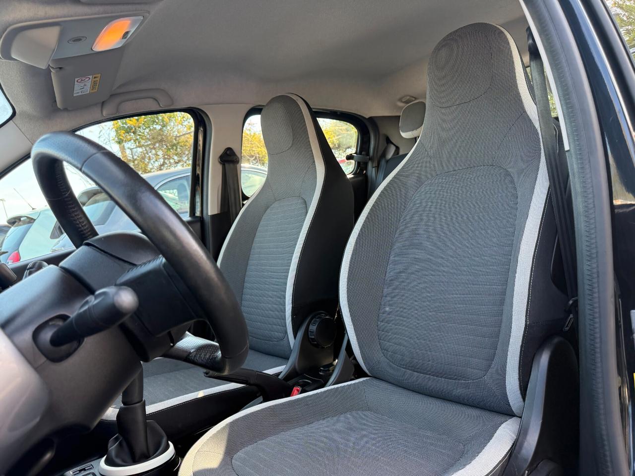 Renault Twingo SCe Intens Limited