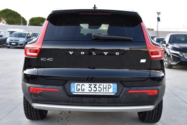 VOLVO XC40 T4 Recharge Plug-in Hybrid Inscription Expression