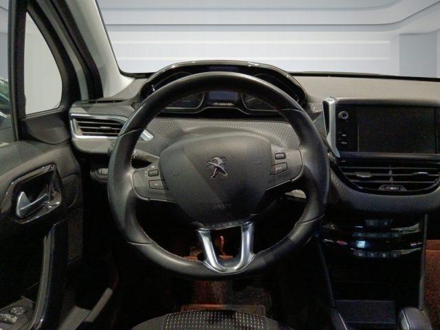 PEUGEOT 208 1° serie PureTech 82 5 porte Allure