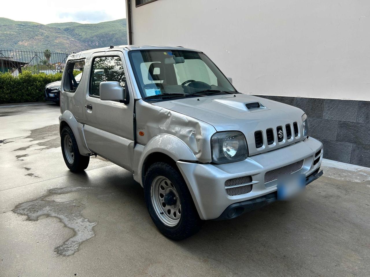 Suzuki Jimny 1.5 DDiS 4WD - 2009 Incidentata