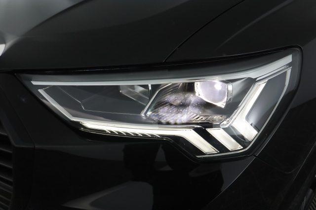 AUDI Q3 Q3 40 TDI quattro S tronic Identity Black