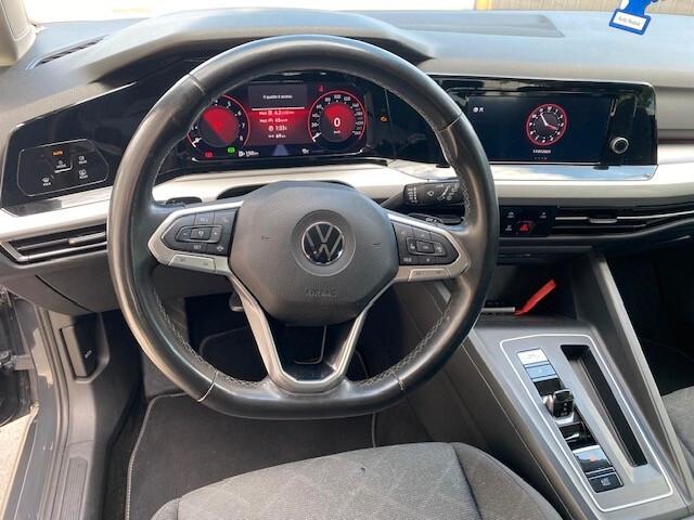 Volkswagen Golf VIII 1.0 eTSI EVO DSG Life 11CV