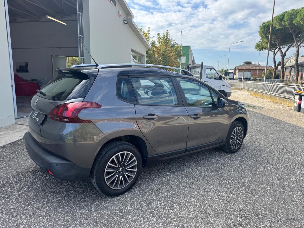 Peugeot 2008 BlueHDi 100 Active