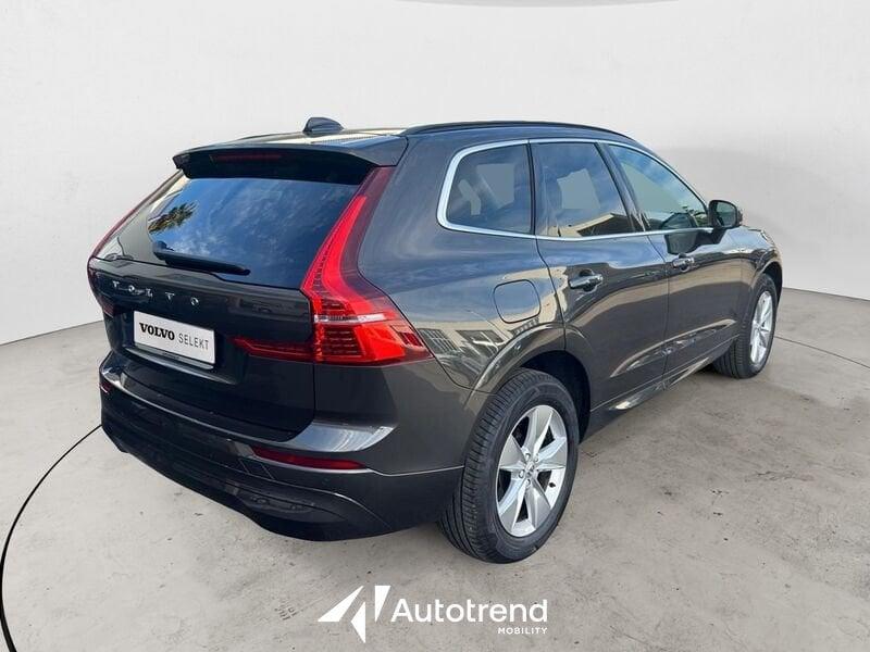 Volvo XC60 B4 197+14 CV AWD Automatica Mild Hybrid Momentum