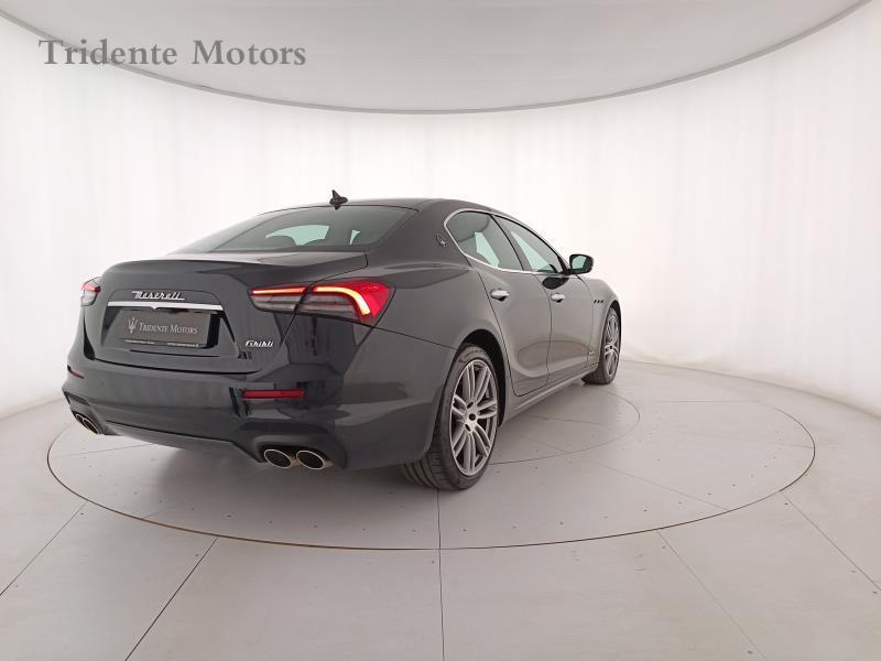 Maserati Ghibli 2.0 Hybrid MHEV Gransport RWD Auto