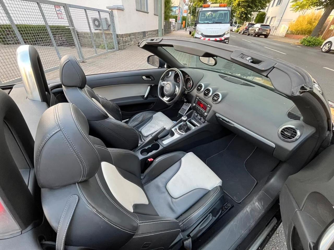 Audi TT Roadster 2.0 TFSI Advanced plus