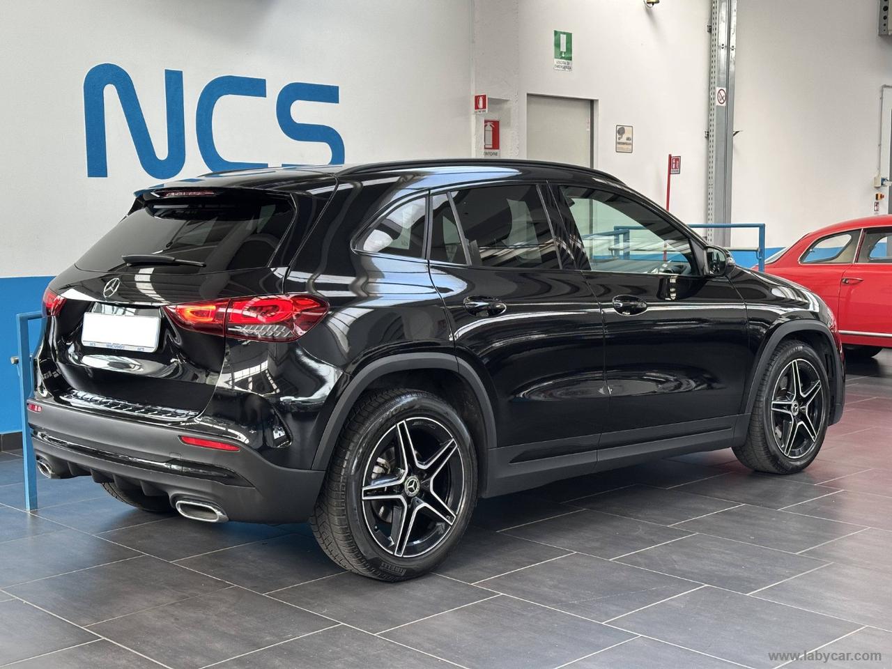 MERCEDES-BENZ GLA 200 Automatic Premium