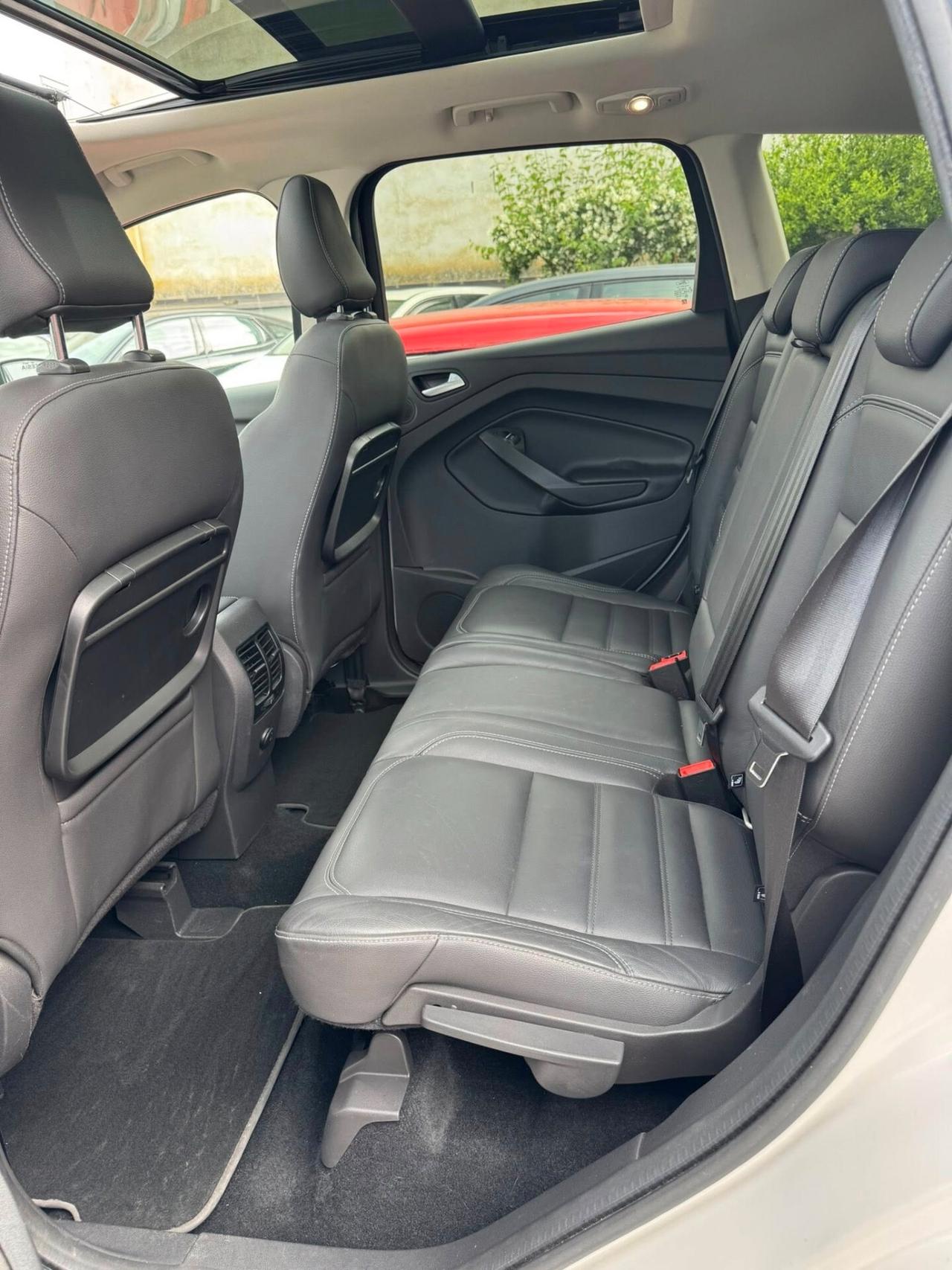Ford Kuga 2.0 TDCI 150 CV S&S 4WD Powershift Titanium TETTO APRIBILE