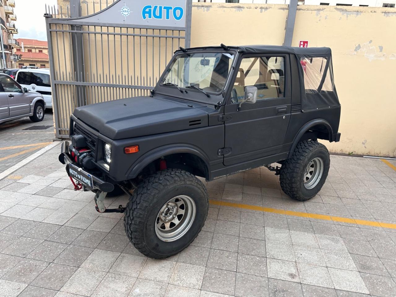 Suzuki SJ Samurai SJ410 Berlina Sport