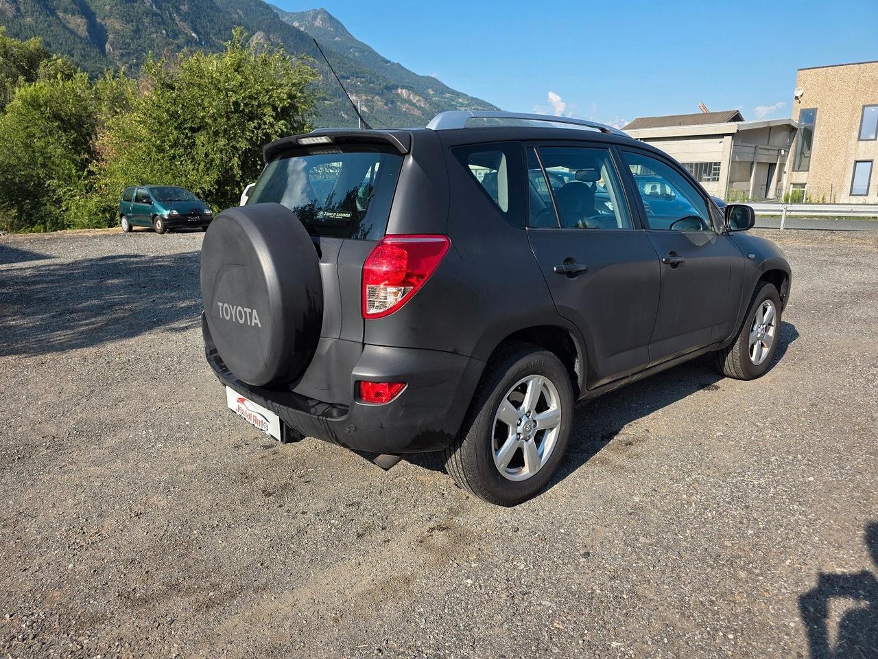 Toyota RAV 4 2.2 D-4D 136 CV Luxury