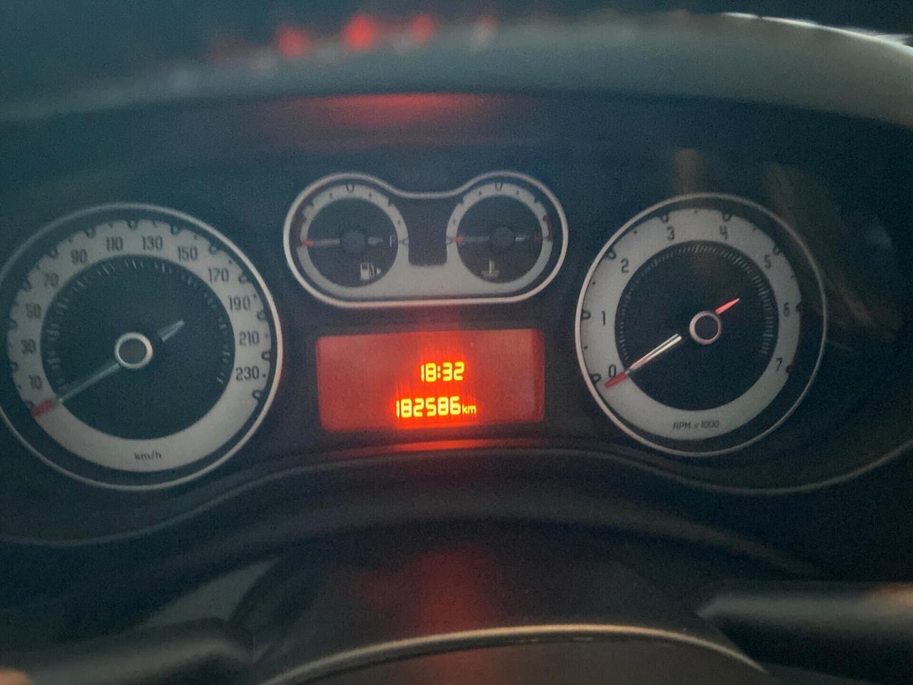 Fiat 500L 0.9 TwinAir Turbo Natural Power Pop Star