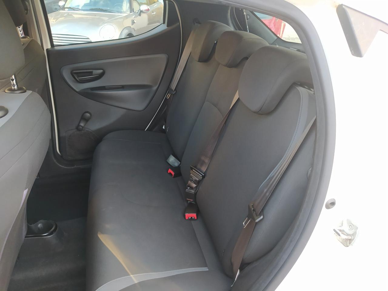 Lancia Ypsilon 1.2 69 CV 5 porte GPL Ecochic Gold Neopatentati