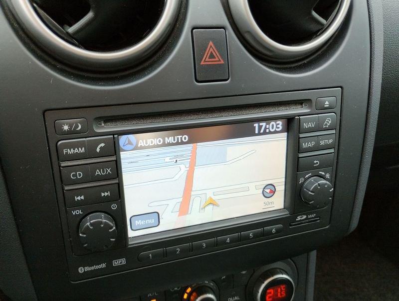 Nissan Qashqai 2.0 dCi Tekna DPF 4x4 AT