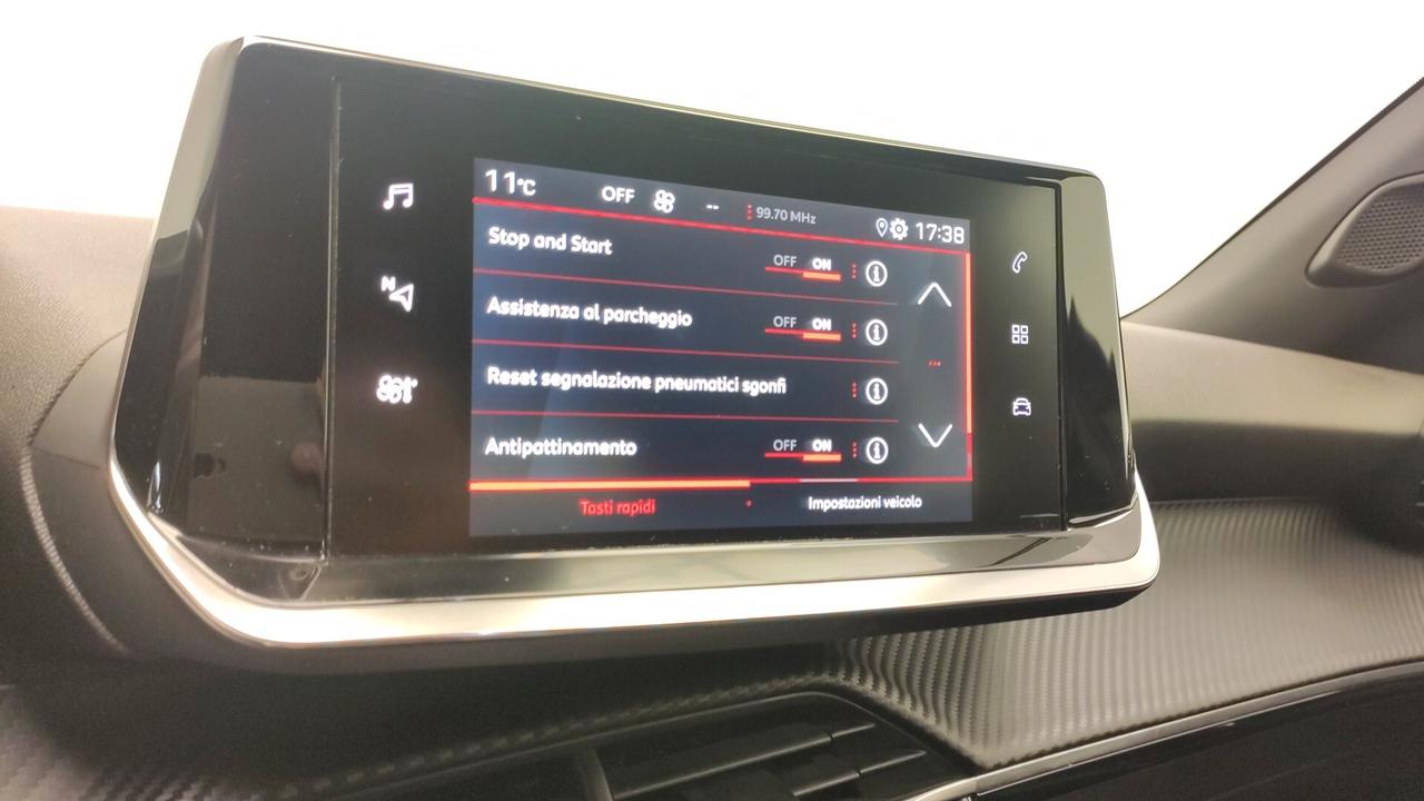 Peugeot 2008 BlueHDi 130 S&S EAT8 Active Pack