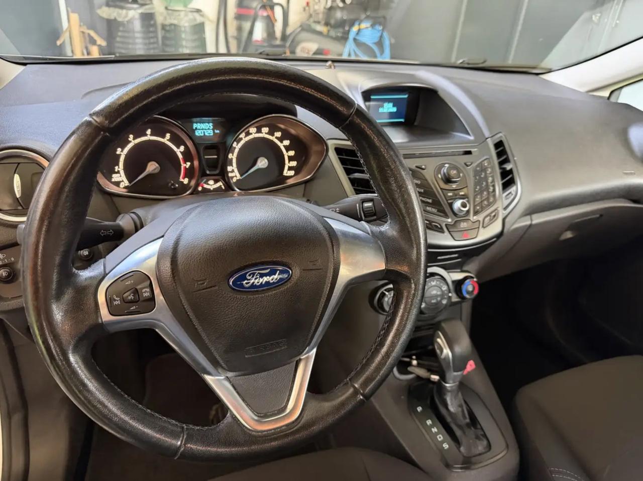 Ford Fiesta 1.0 EcoBoost 100CV 5 porte Powershift Titanium