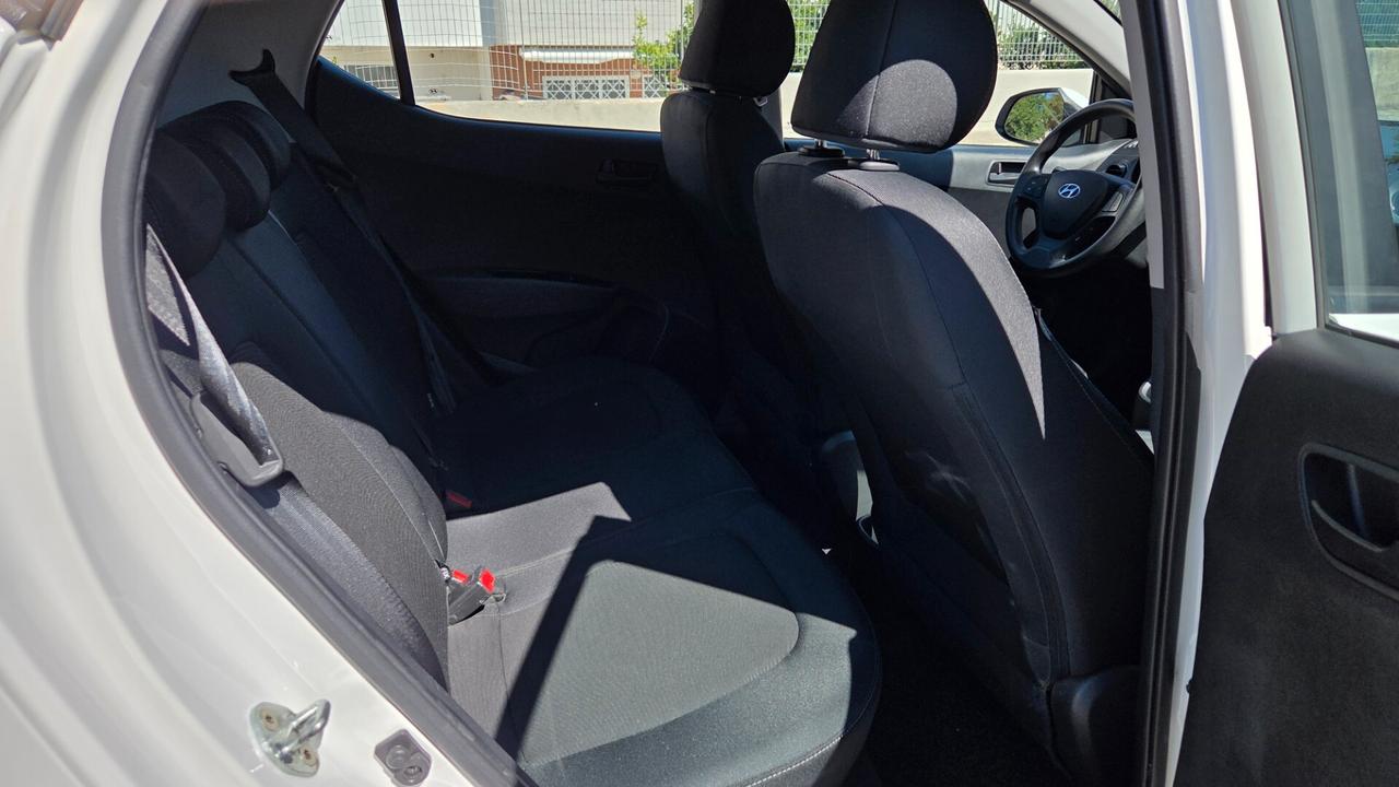Hyundai i10 1.0 Automatica