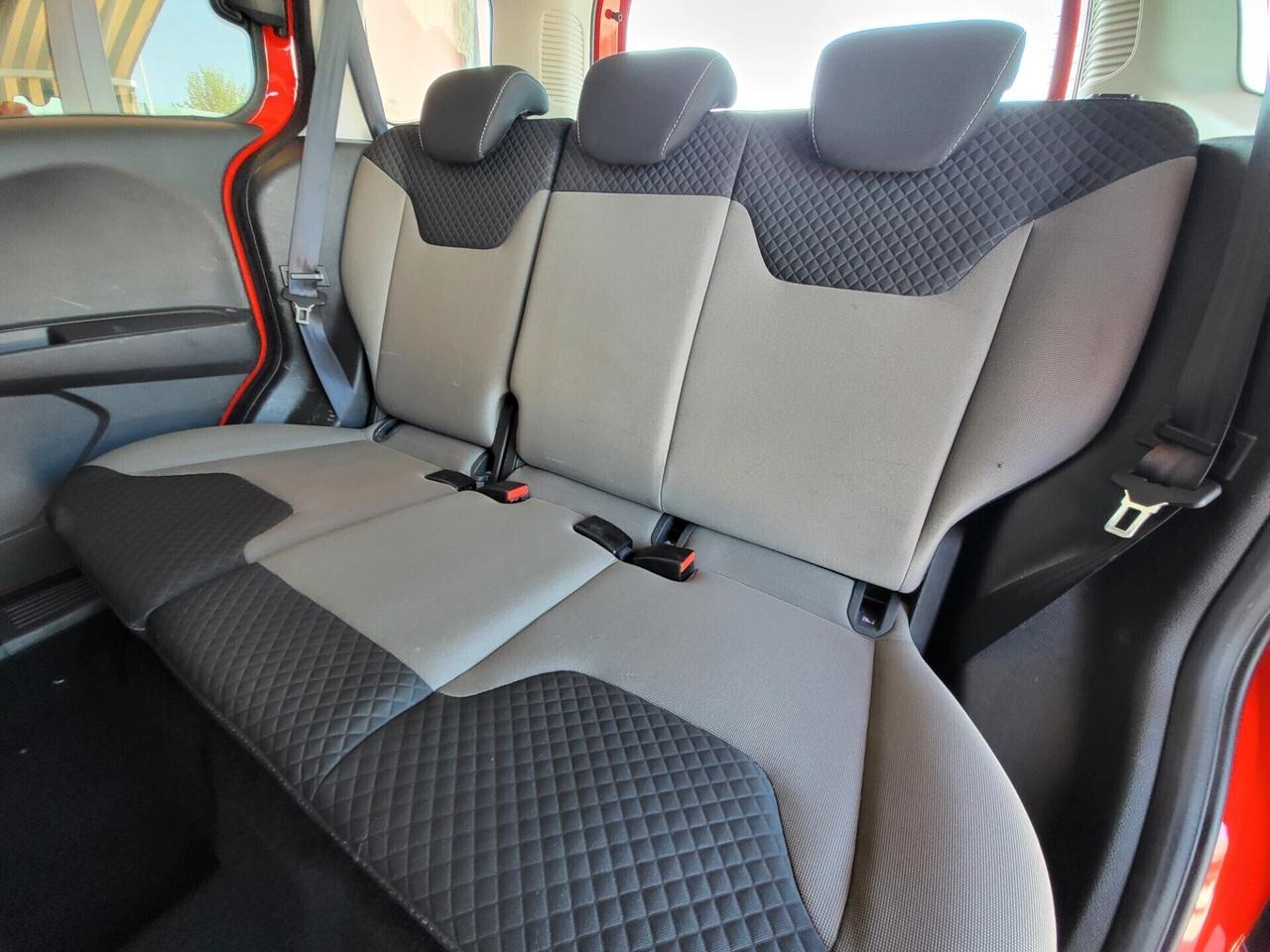 Ford Tourneo Courier 1.5 TDCI 75 CV Sport