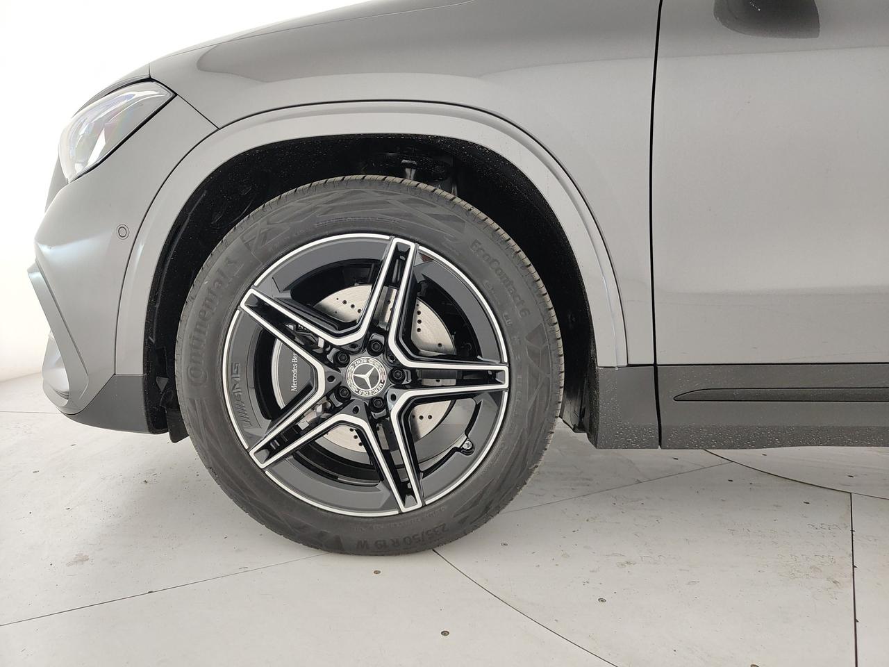 Mercedes-Benz GLA 180 d
