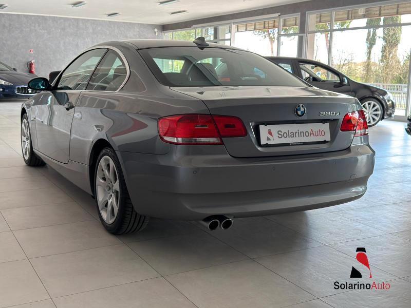 BMW 330 xi Coupe Attiva