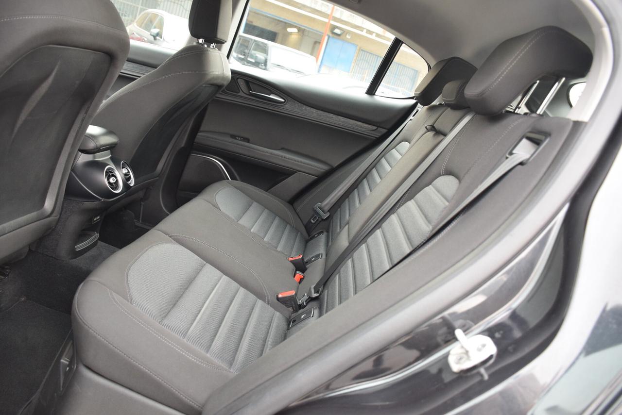 Alfa Romeo Stelvio 2.2TD AT8 Q4 AUTOCARRO 5 POSTI IVA DETRAIBILE-NAVI-SENSORI-CAM-ADAS-CRUISE-BT