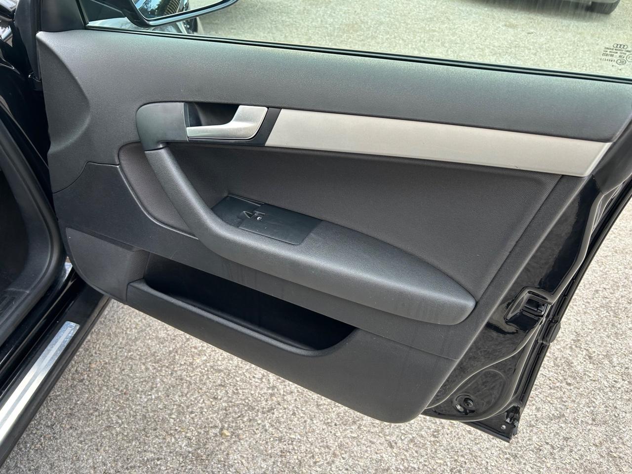 Audi A3 SPB 1.6 TDI 105 CV CR Ambiente Euro5