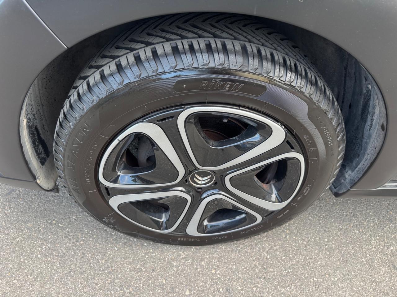 Citroen C3 PureTech 1.2 GPL neopaten garanzia 12 mesi