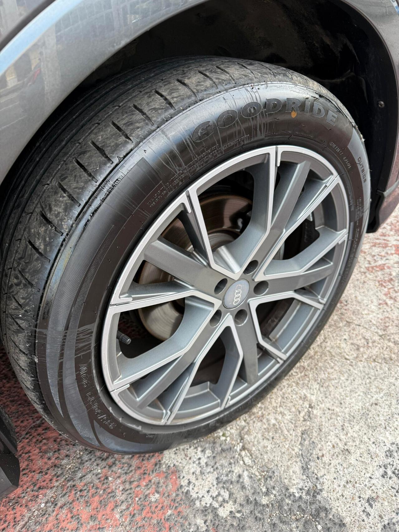 AUDI Q3 SPORTBACK S LINE *UNICO PROPRIETARIO*